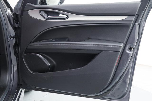 2022 Alfa Romeo Stelvio