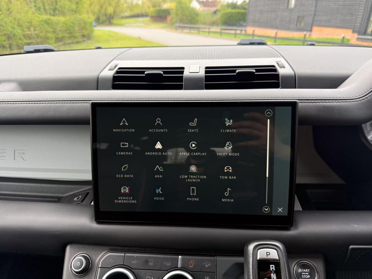 2023 Land Rover 3.0 D300 MHEV X-Dynamic HSE Auto 4WD Euro 6 (s/s) 5dr