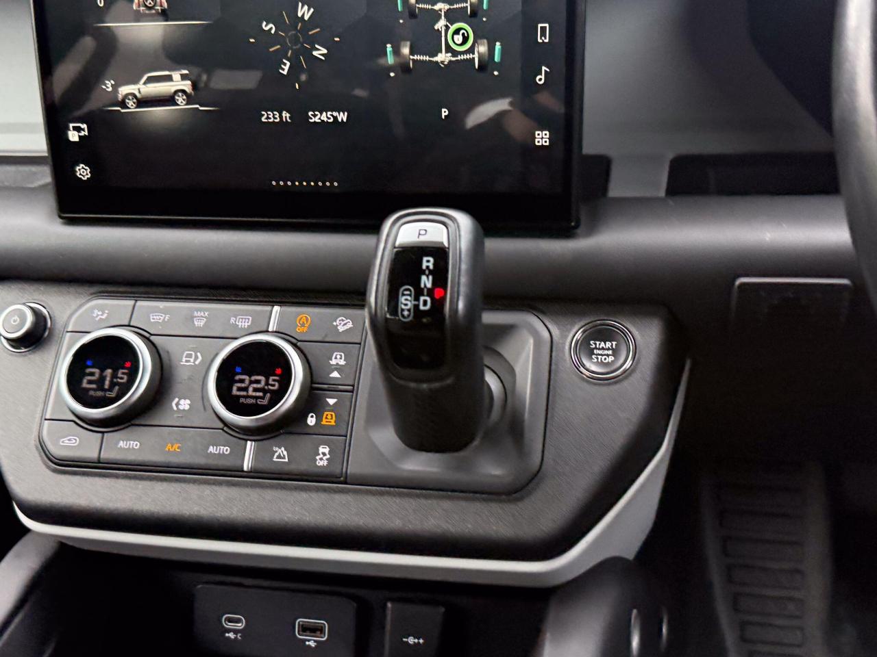 2023 Land Rover 3.0 D300 MHEV X-Dynamic HSE Auto 4WD Euro 6 (s/s) 5dr