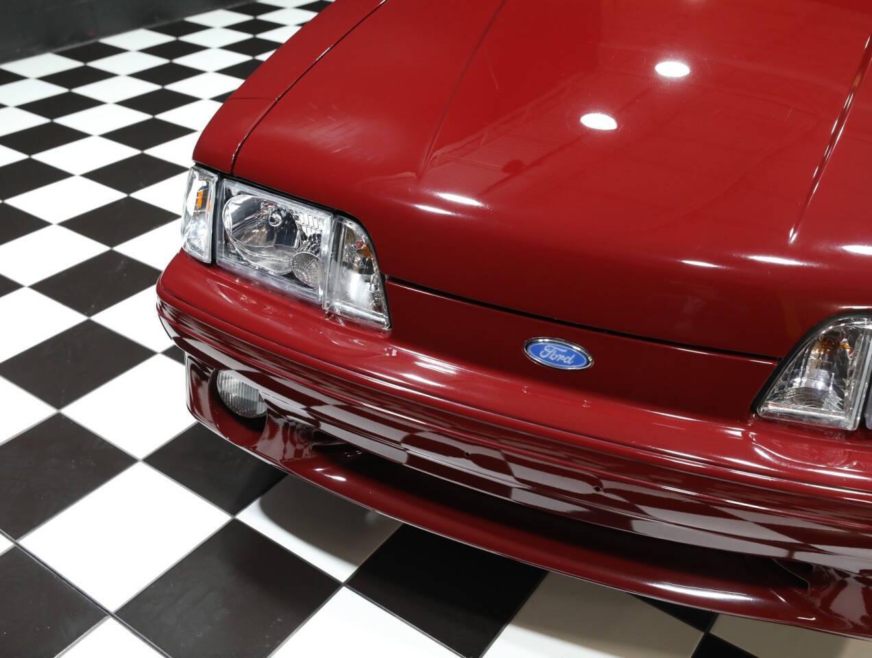 1990 Ford Mustang