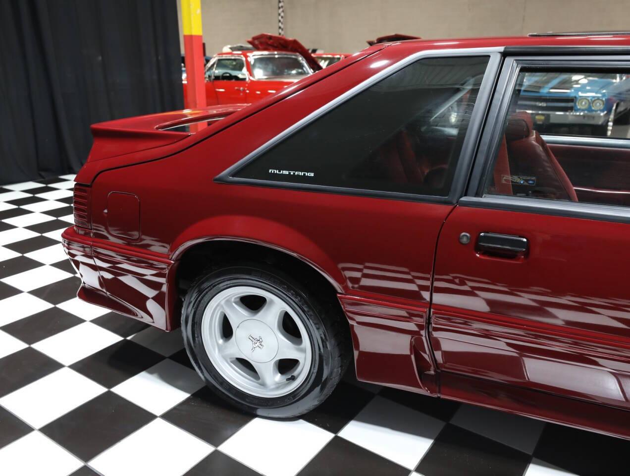 1990 Ford Mustang