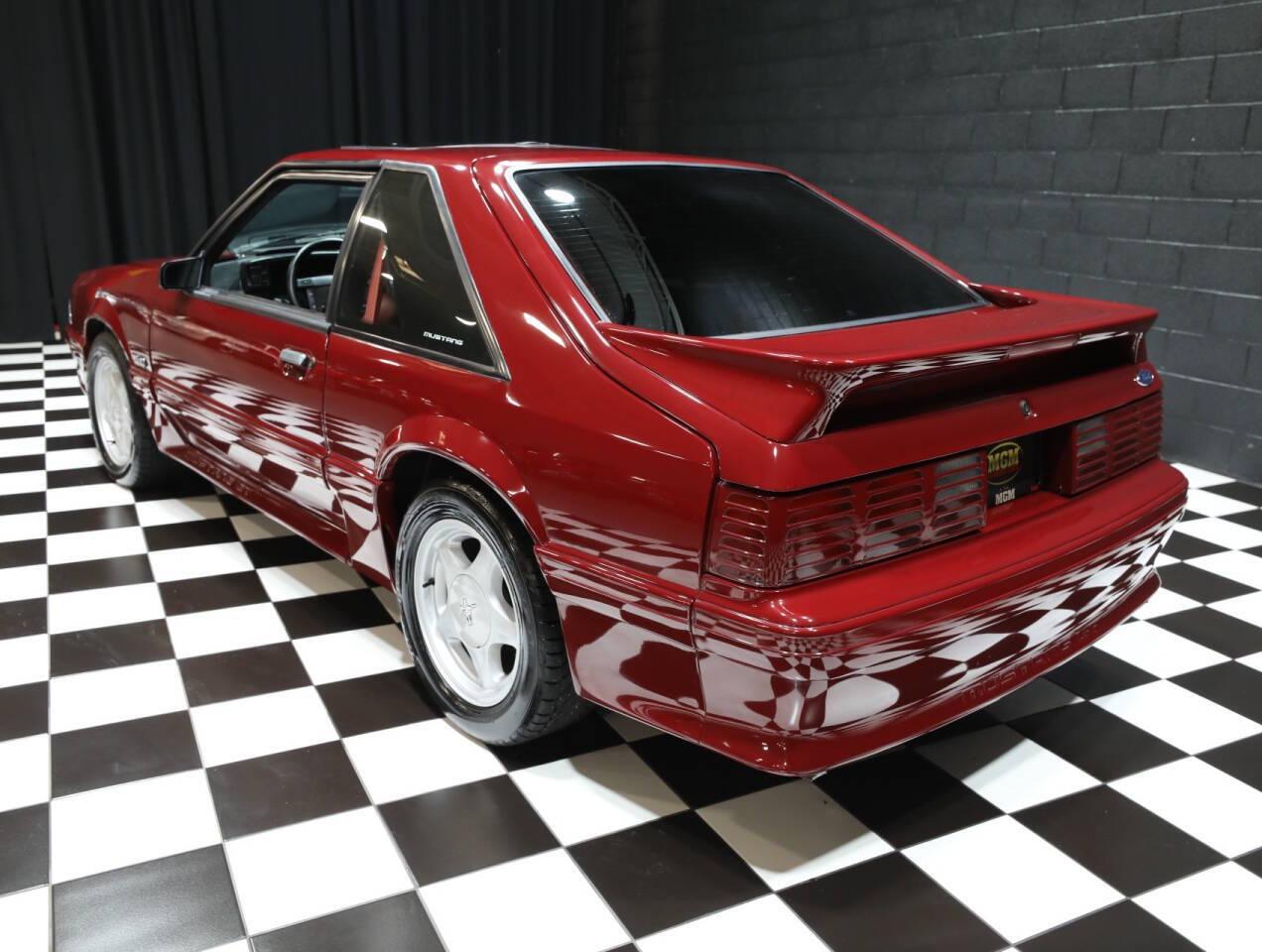 1990 Ford Mustang