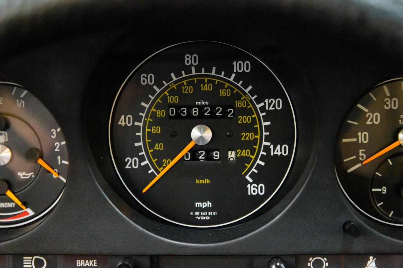 1984 Mercedes - Benz 38222 ONE OWNER 380 SL