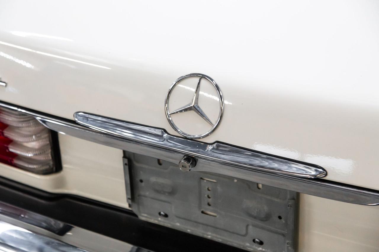 1984 Mercedes - Benz 38222 ONE OWNER 380 SL