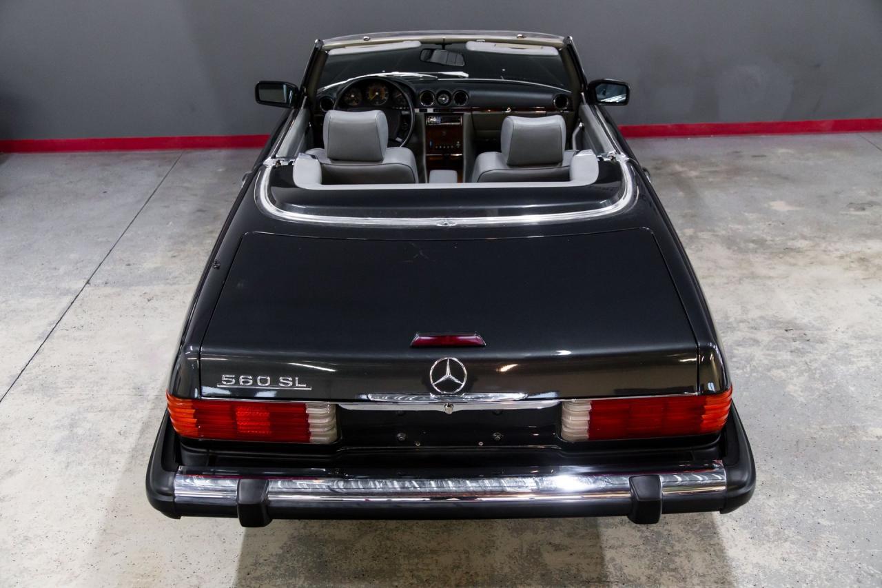 1988 Mercedes - Benz one owner 560 SL