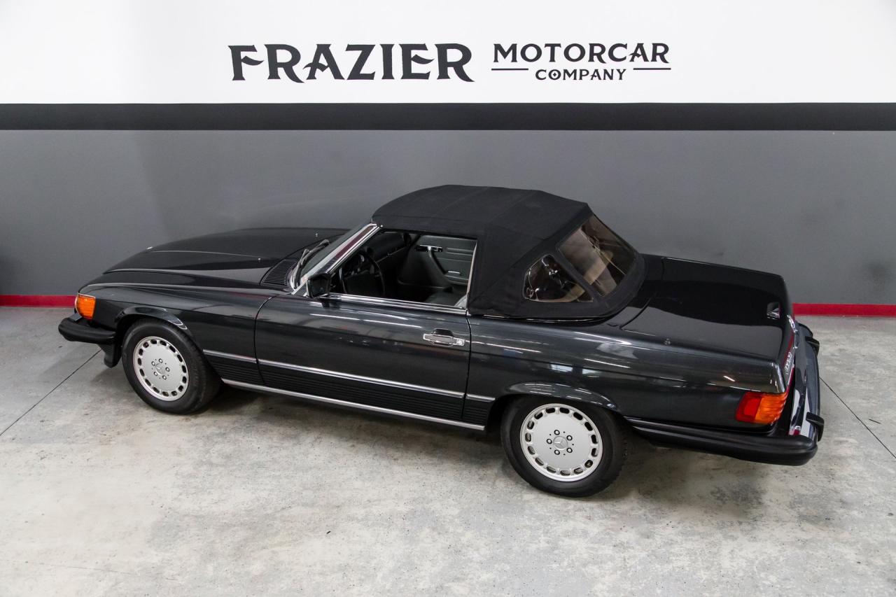 1988 Mercedes - Benz one owner 560 SL