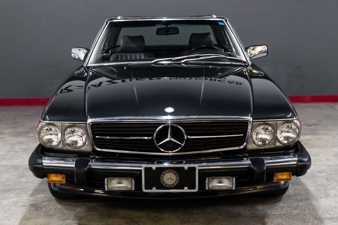 1988 Mercedes - Benz one owner 560 SL
