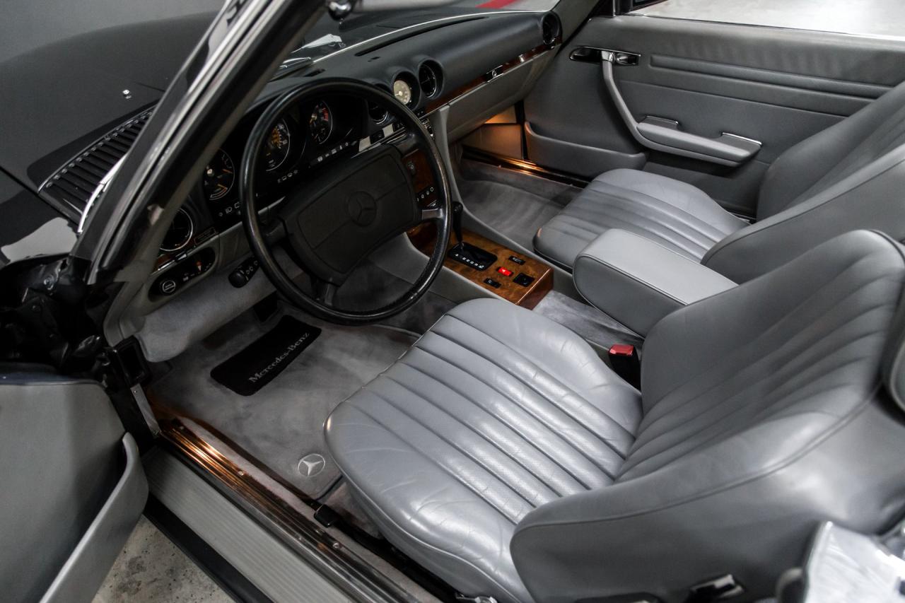 1988 Mercedes - Benz one owner 560 SL