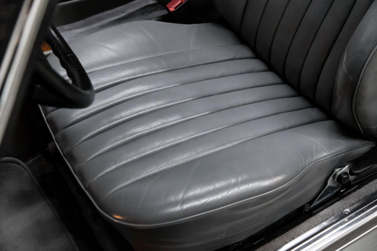 1988 Mercedes - Benz one owner 560 SL