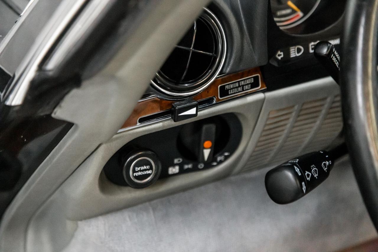 1988 Mercedes - Benz one owner 560 SL