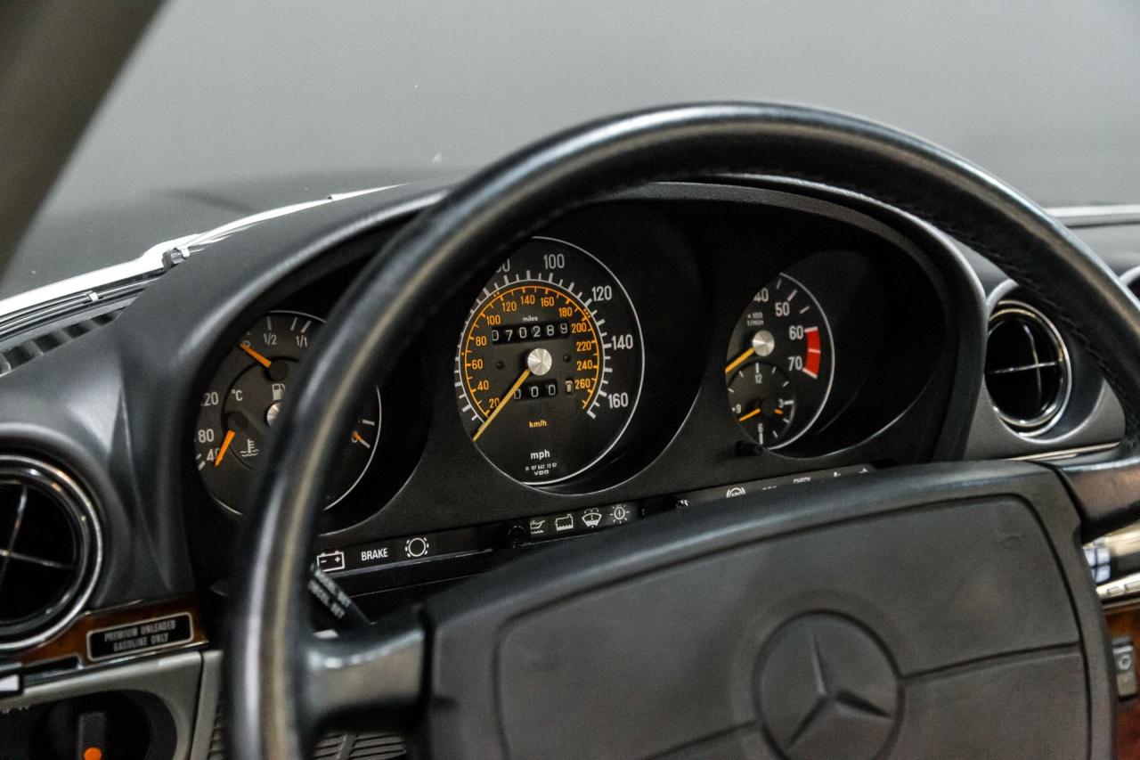1988 Mercedes - Benz one owner 560 SL
