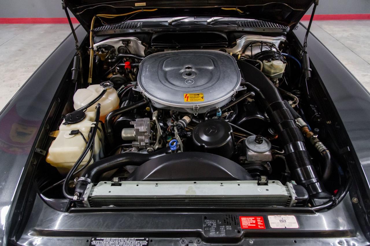 1988 Mercedes - Benz one owner 560 SL