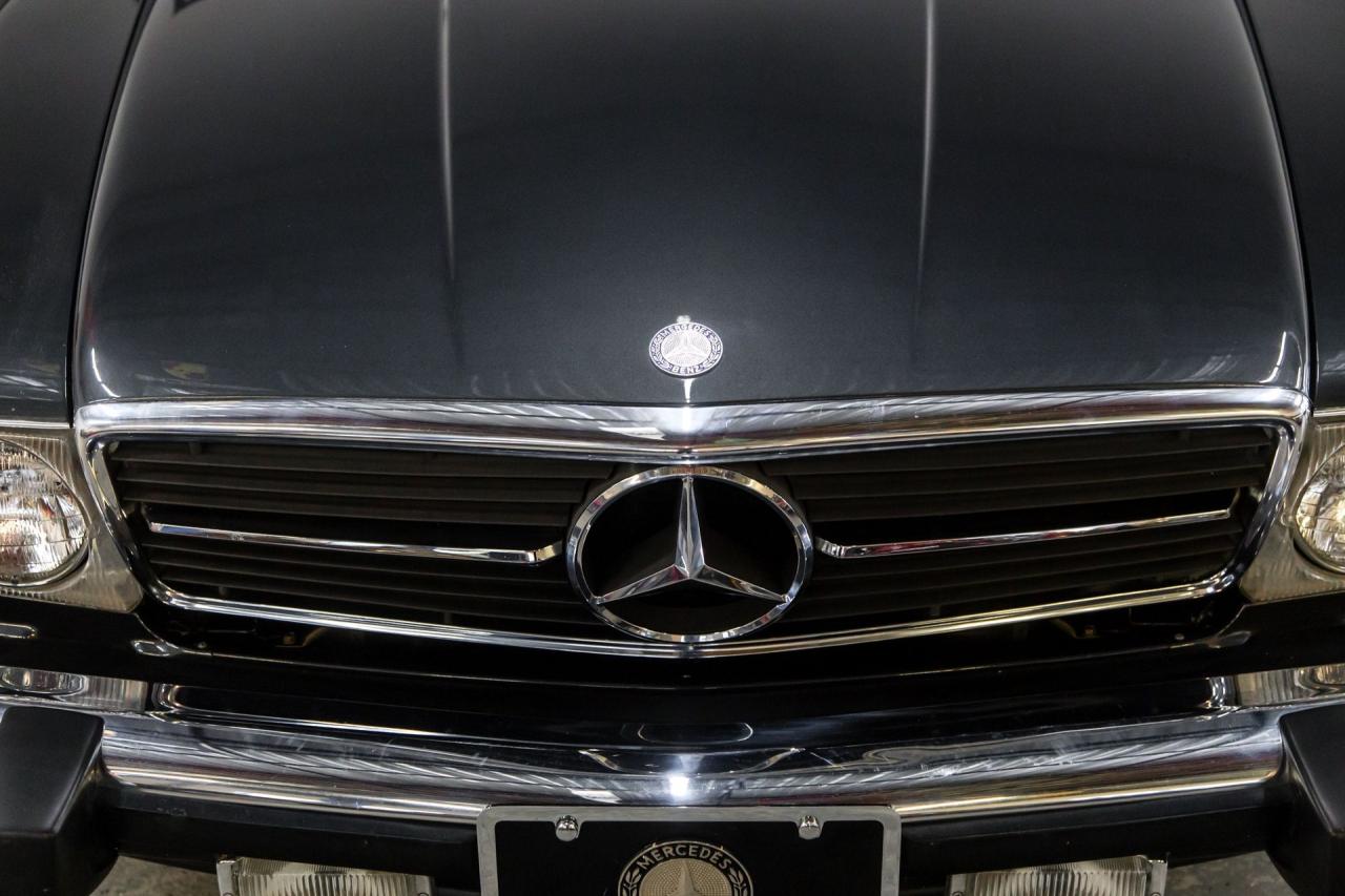 1988 Mercedes - Benz one owner 560 SL
