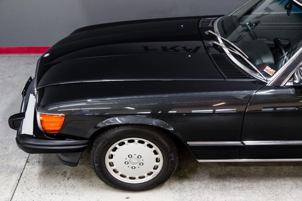 1988 Mercedes - Benz one owner 560 SL