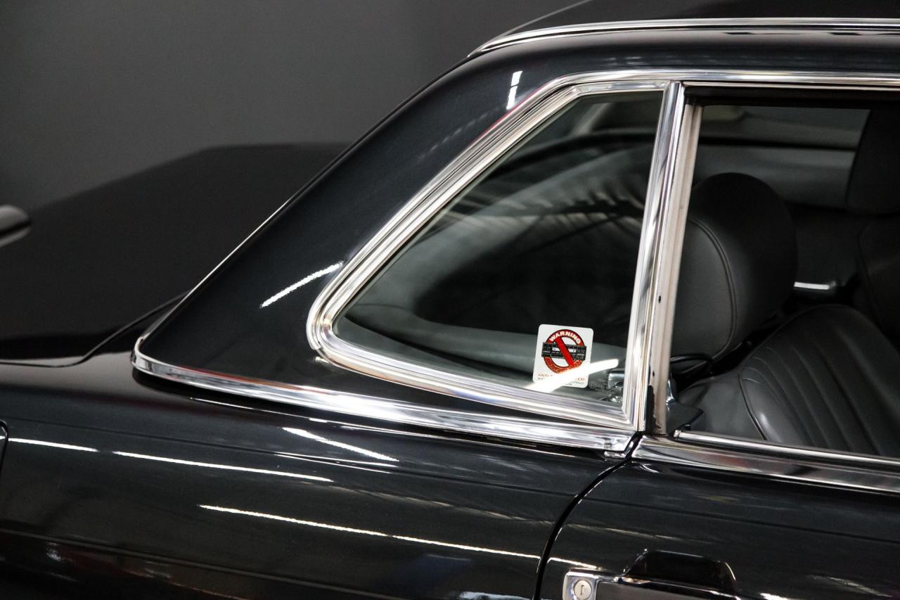 1988 Mercedes - Benz one owner 560 SL