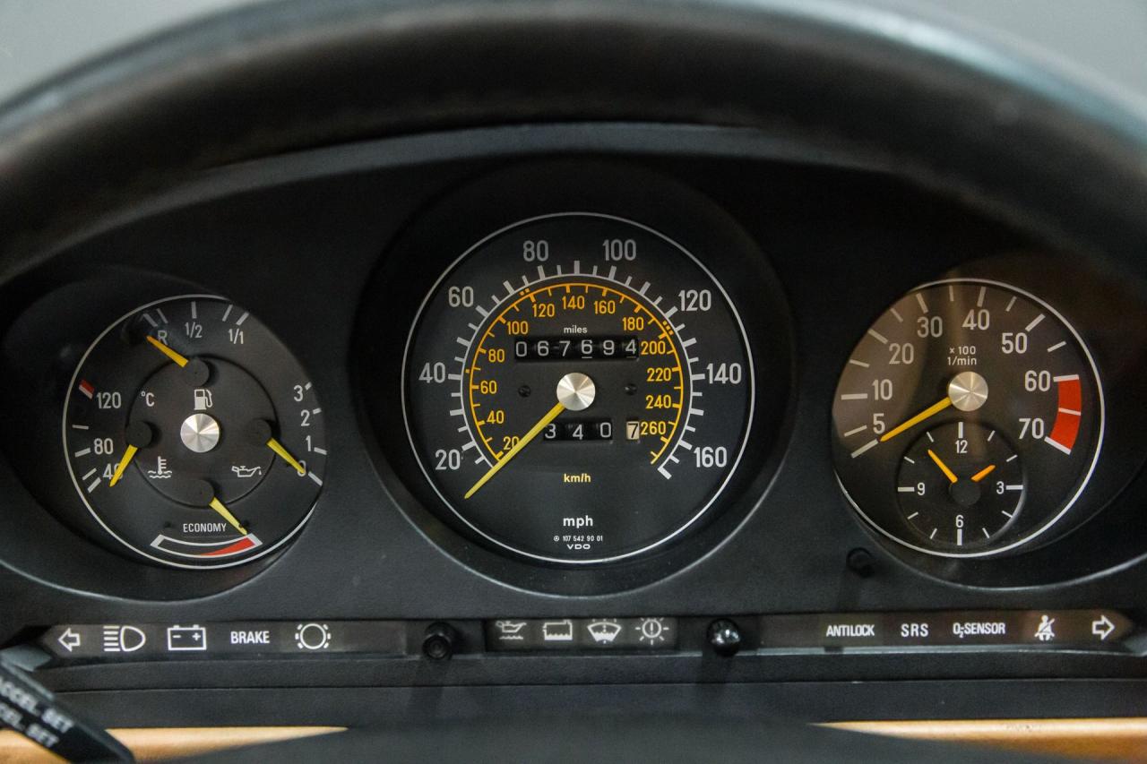 1986 Mercedes - Benz 560 SL