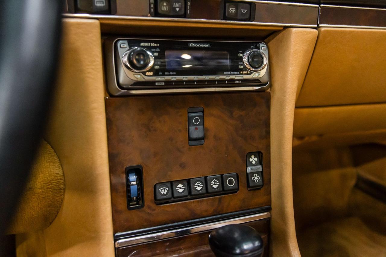 1986 Mercedes - Benz 560 SL