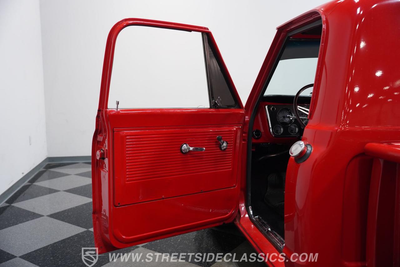 1967 Chevrolet C10 Stepside LS Restomod