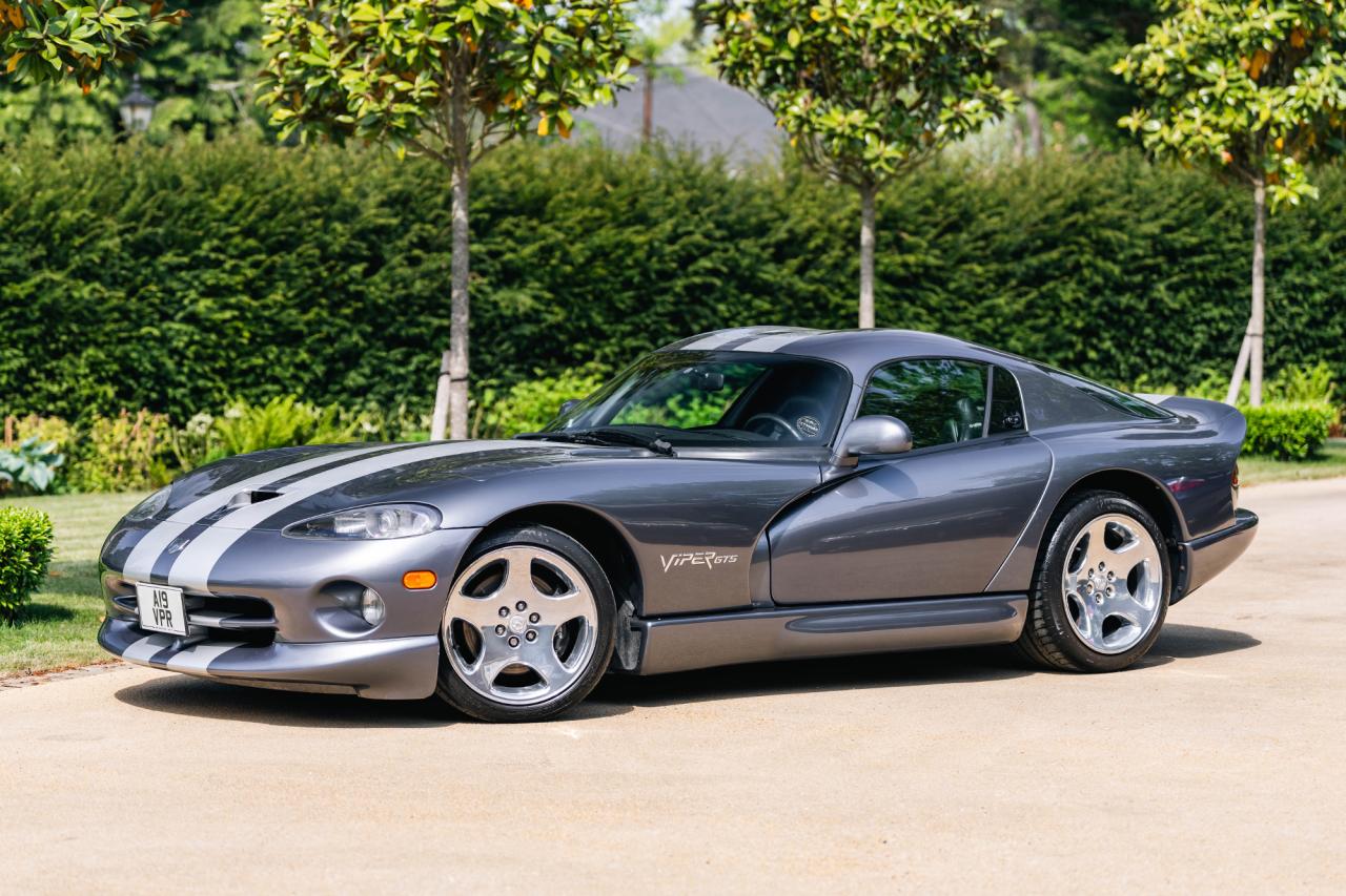 2000 Dodge Viper GTS