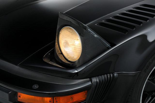 1989 Porsche 911 Carrera 