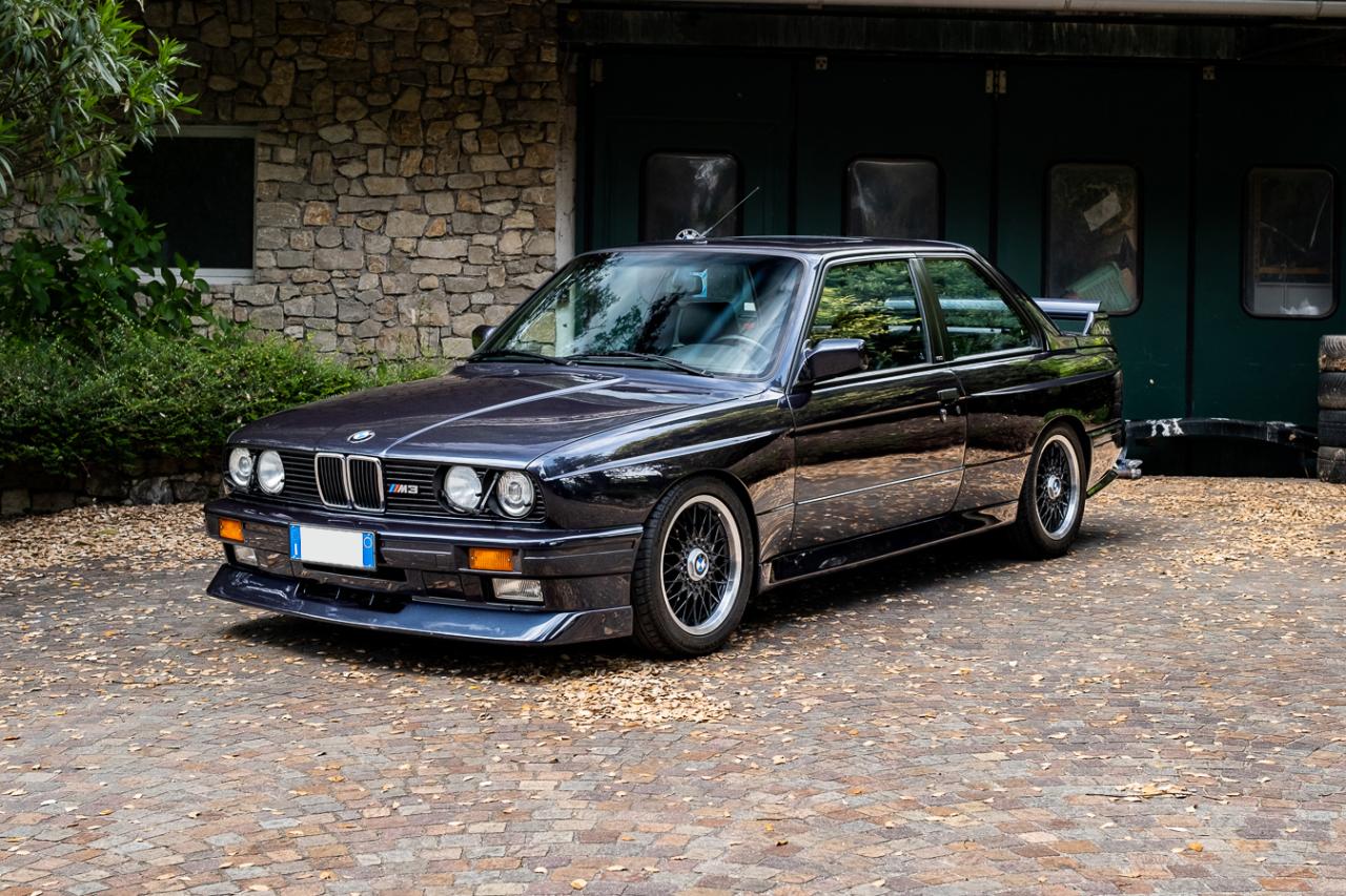 1989 BMW M3 E30 Johnny Cecotto edition