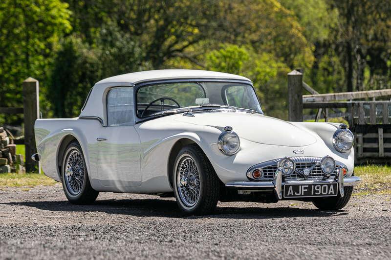 1963 Daimler SP250