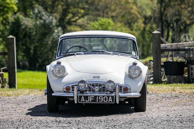 1963 Daimler SP250