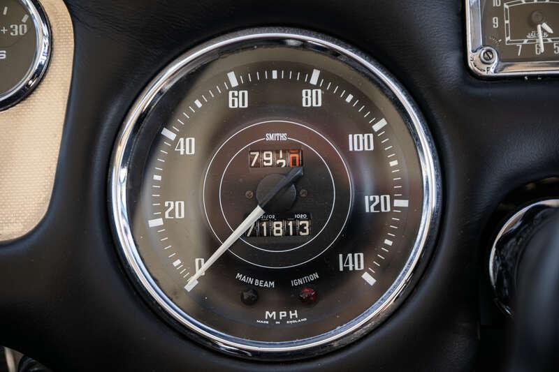 1963 Daimler SP250