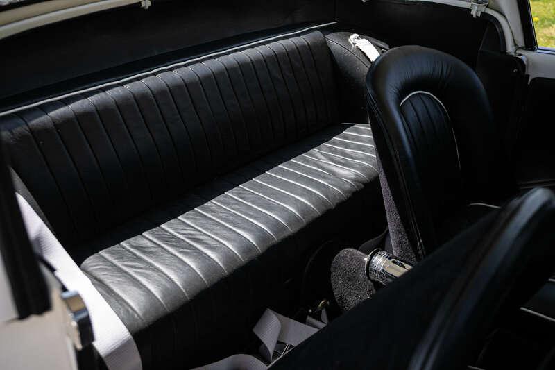 1963 Daimler SP250
