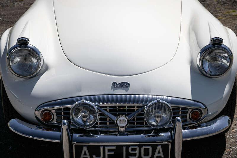 1963 Daimler SP250