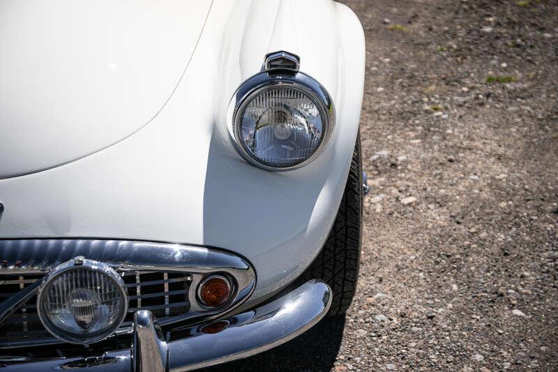 1963 Daimler SP250