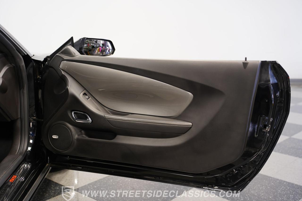 2011 Chevrolet Camaro SS 2SS