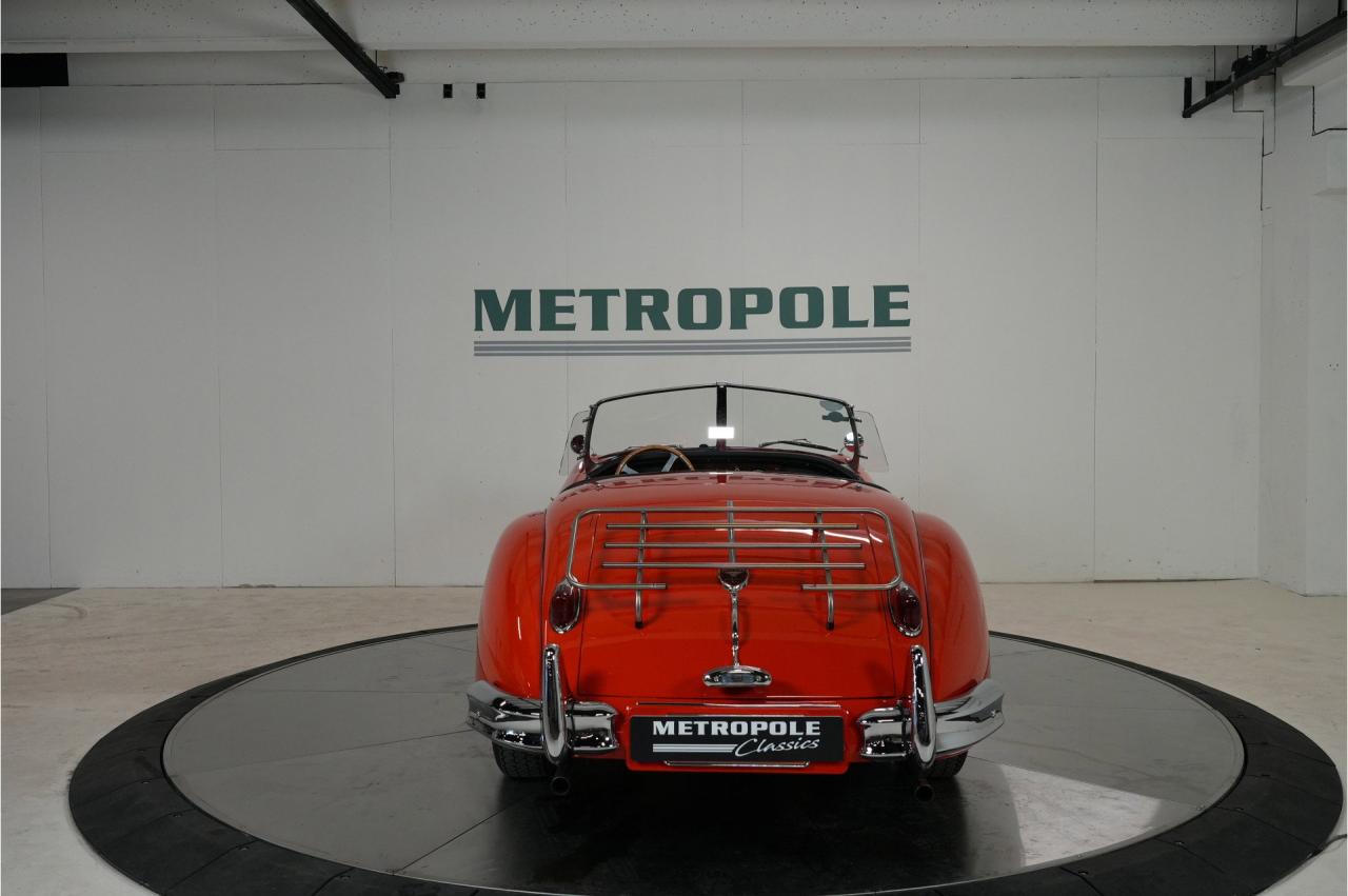 1954 Jaguar XK140 SE OTS