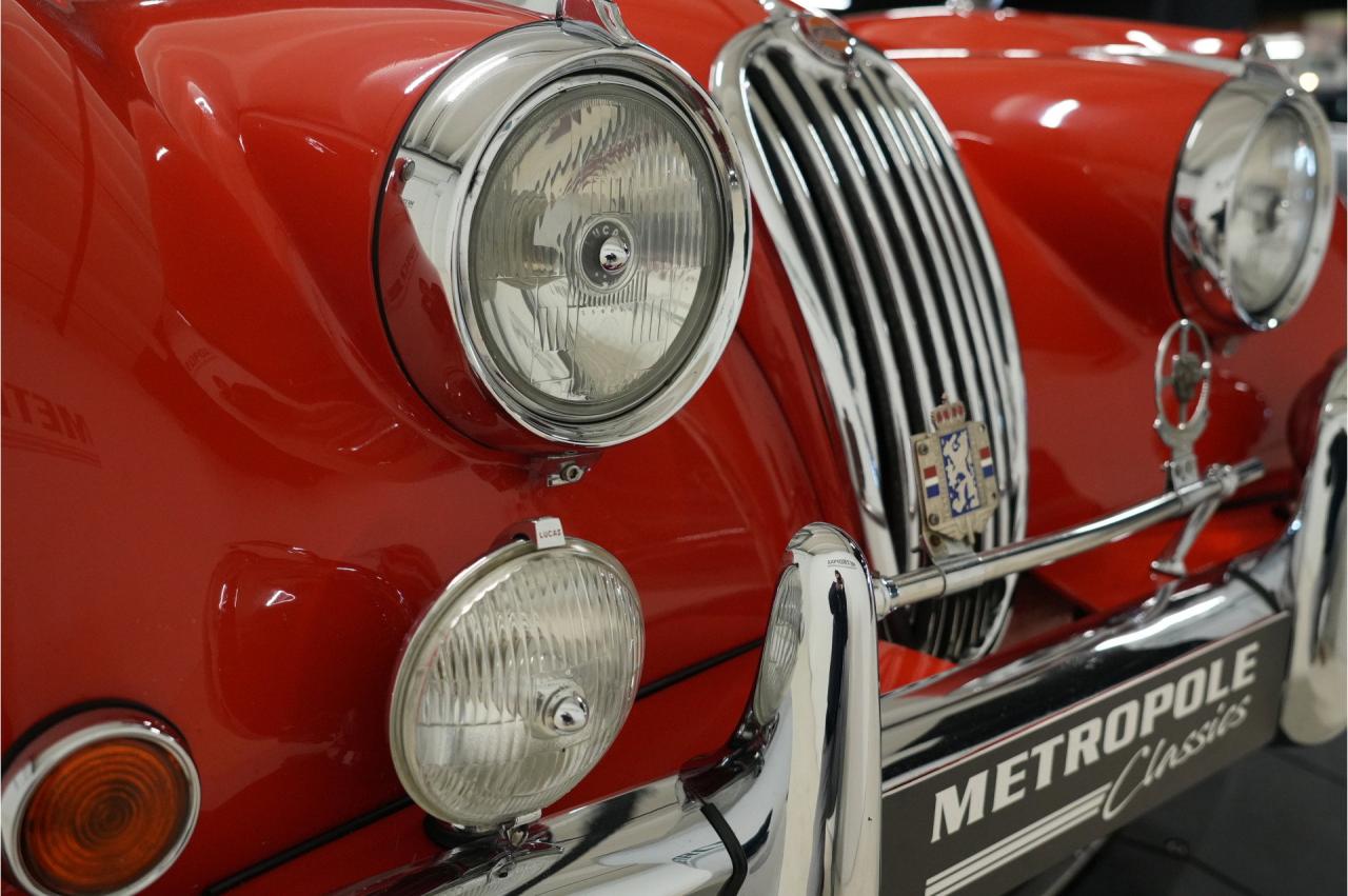 1954 Jaguar XK140 SE OTS