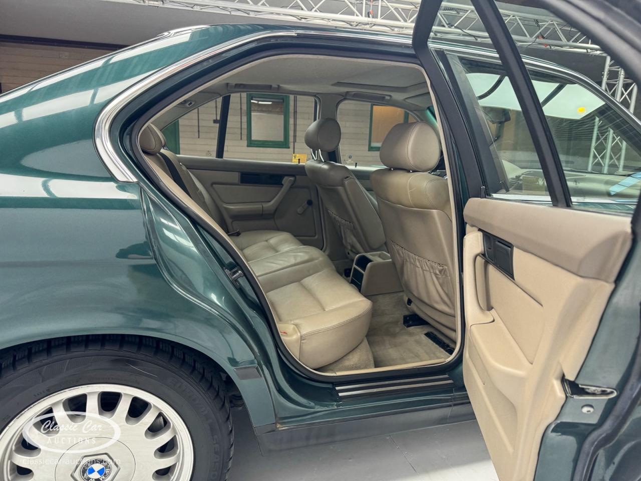 1992 BMW 525