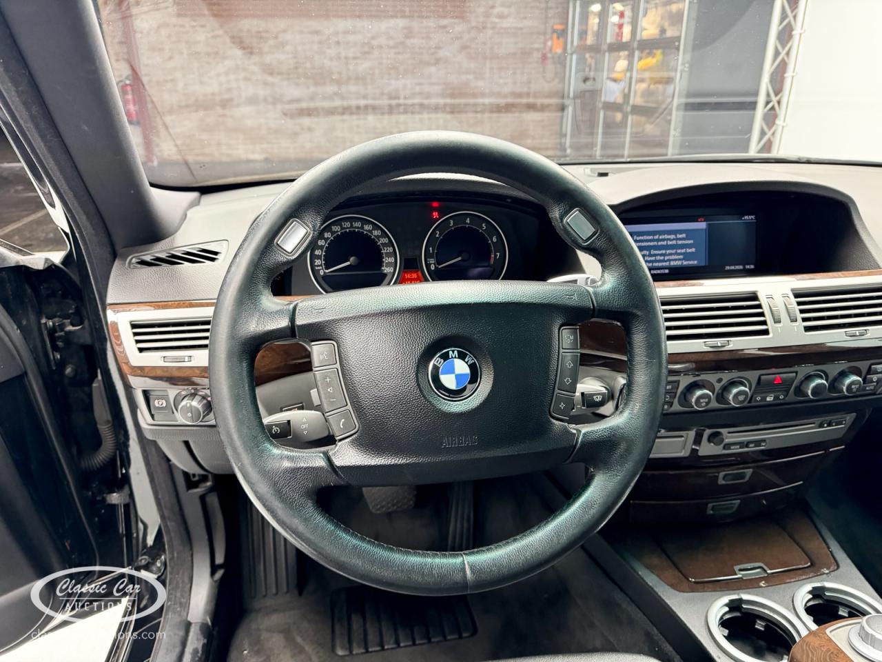 2006 BMW 730i