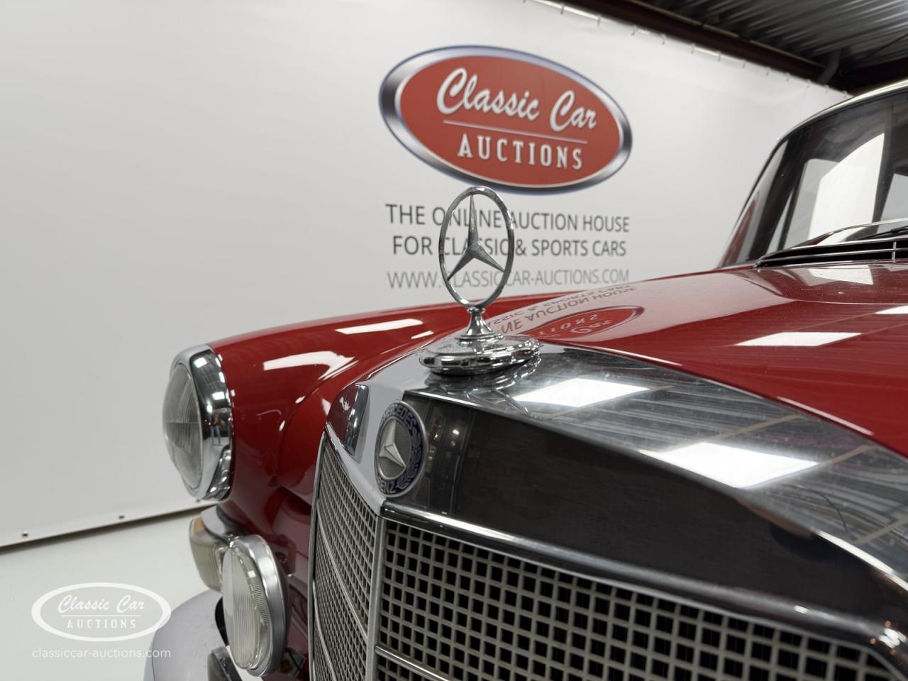 1967 Mercedes - Benz 200