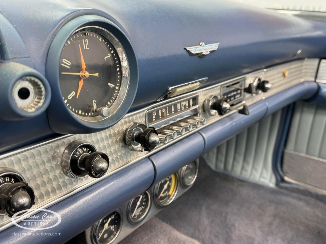 1955 Ford Thunderbird