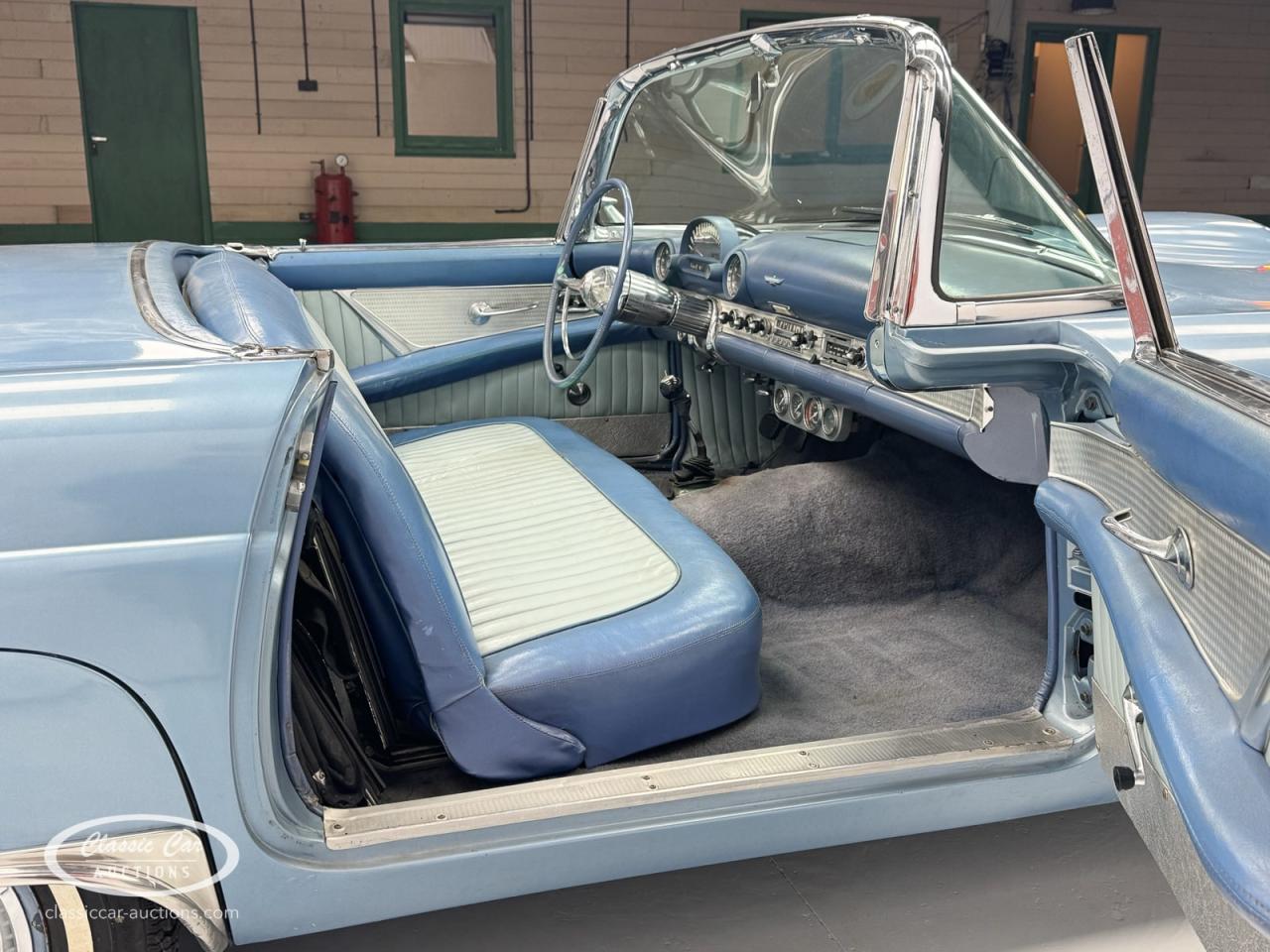 1955 Ford Thunderbird