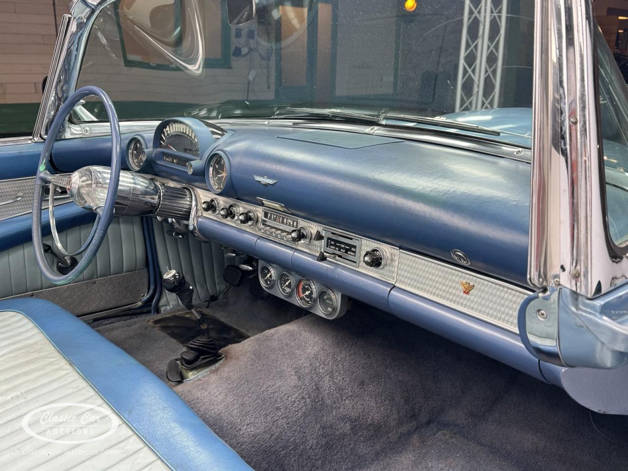 1955 Ford Thunderbird