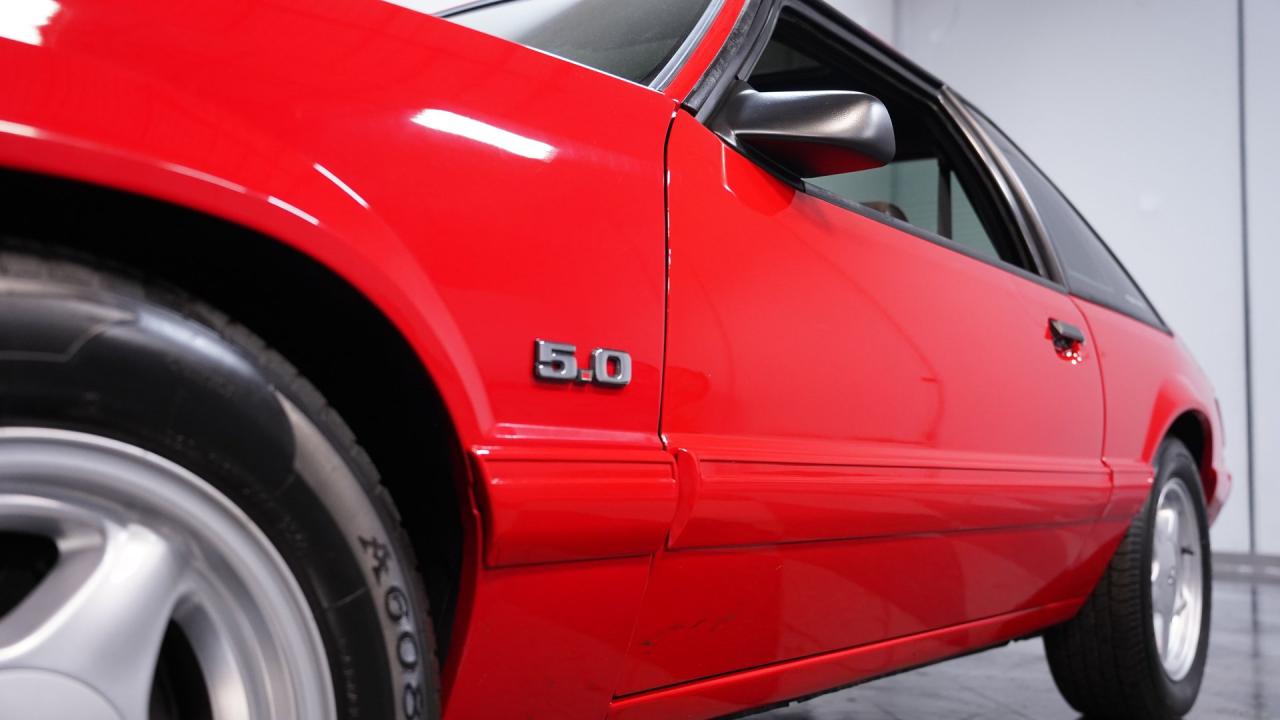 1993 Ford MUSTANG LX