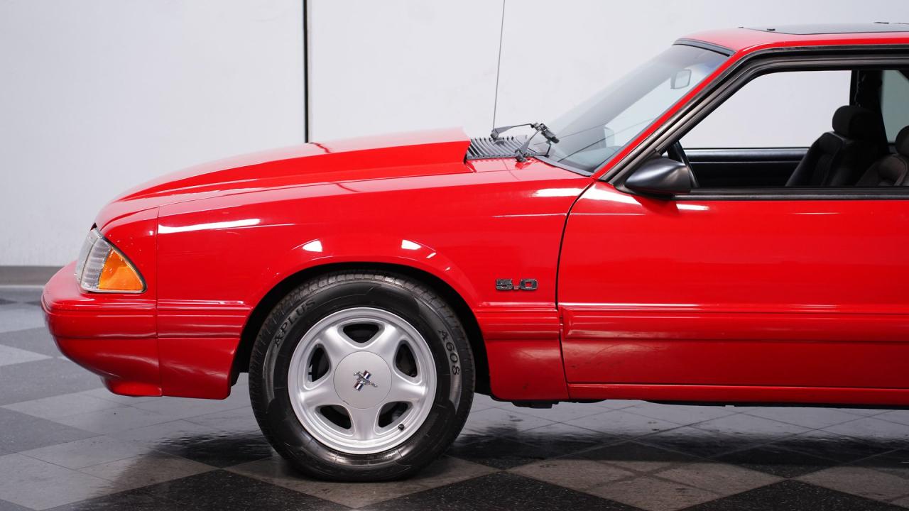 1993 Ford MUSTANG LX