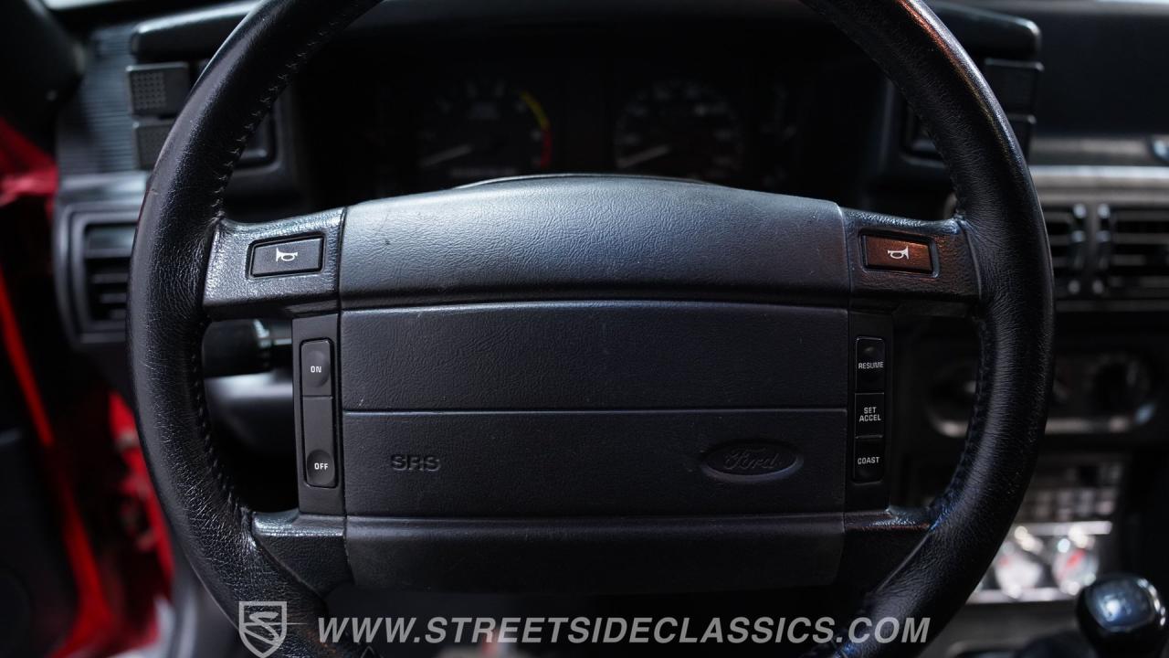 1993 Ford MUSTANG LX