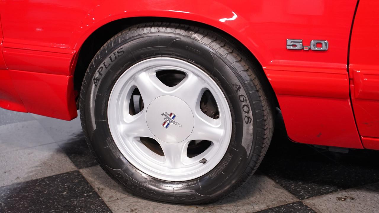 1993 Ford MUSTANG LX