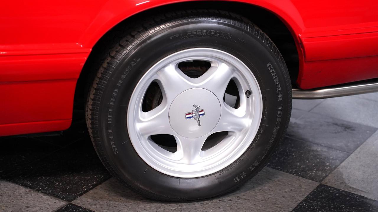 1993 Ford MUSTANG LX