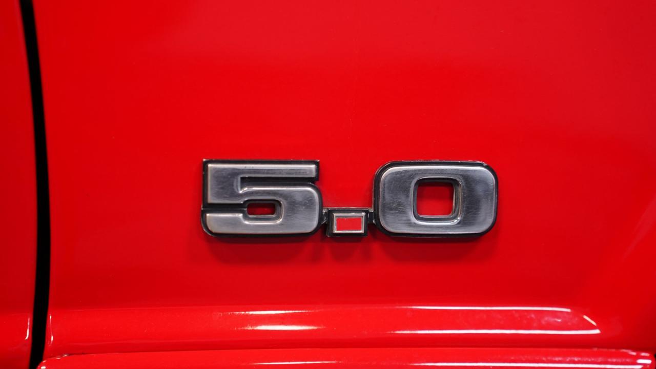 1993 Ford MUSTANG LX