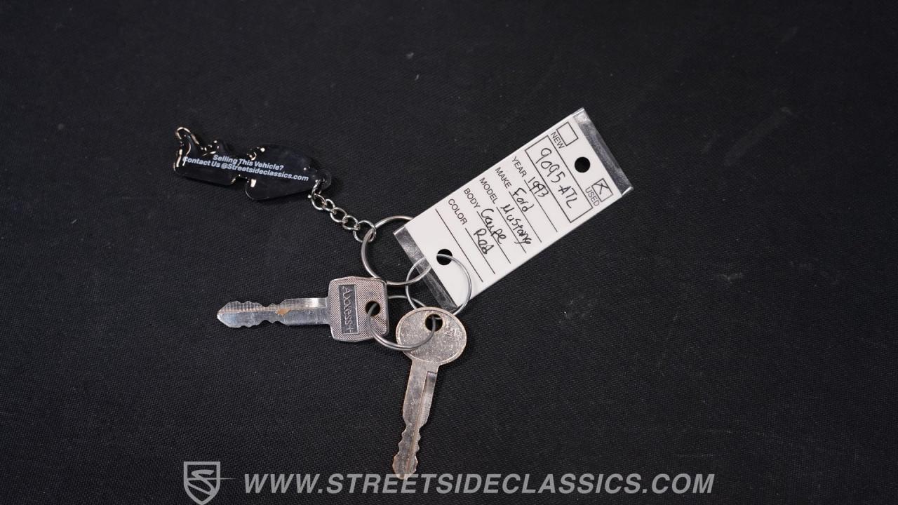 1993 Ford MUSTANG LX