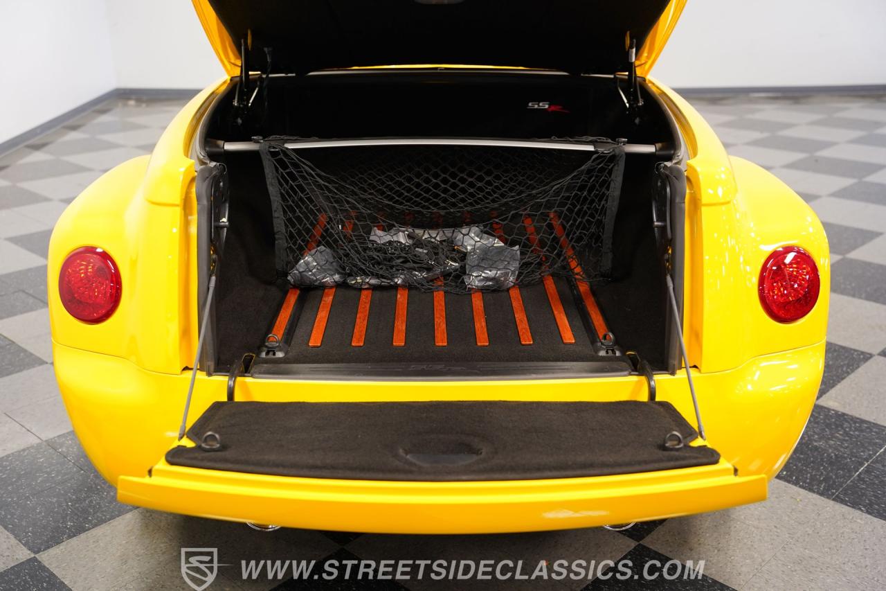 2004 Chevrolet SSR
