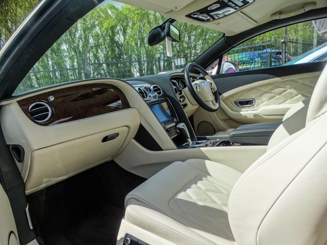 2011 Bentley 6.0 FlexFuel GT Coupe 2dr Bi Fuel Auto 6Spd 4WD Euro 5 (575 ps)