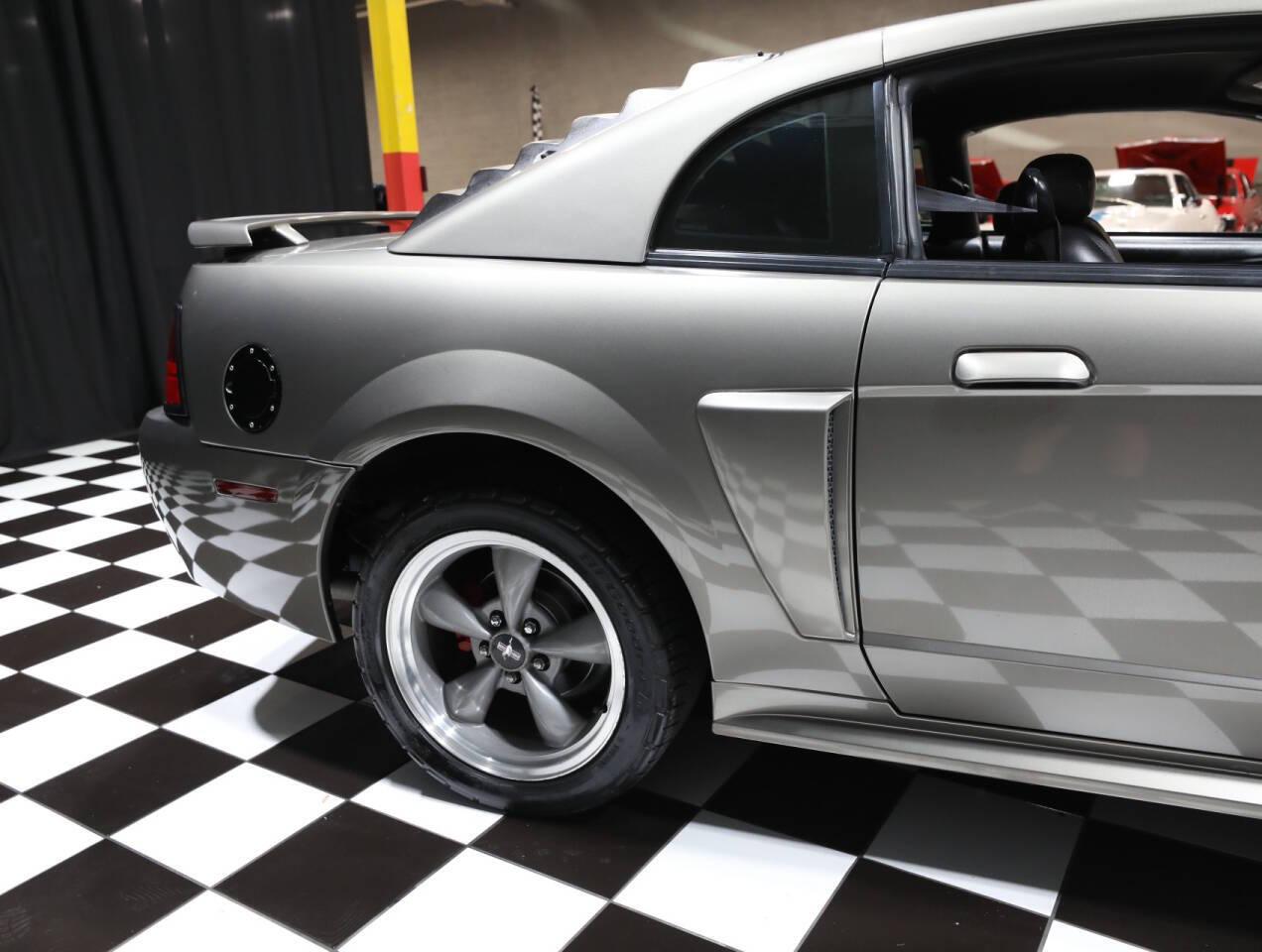 2002 Ford Mustang